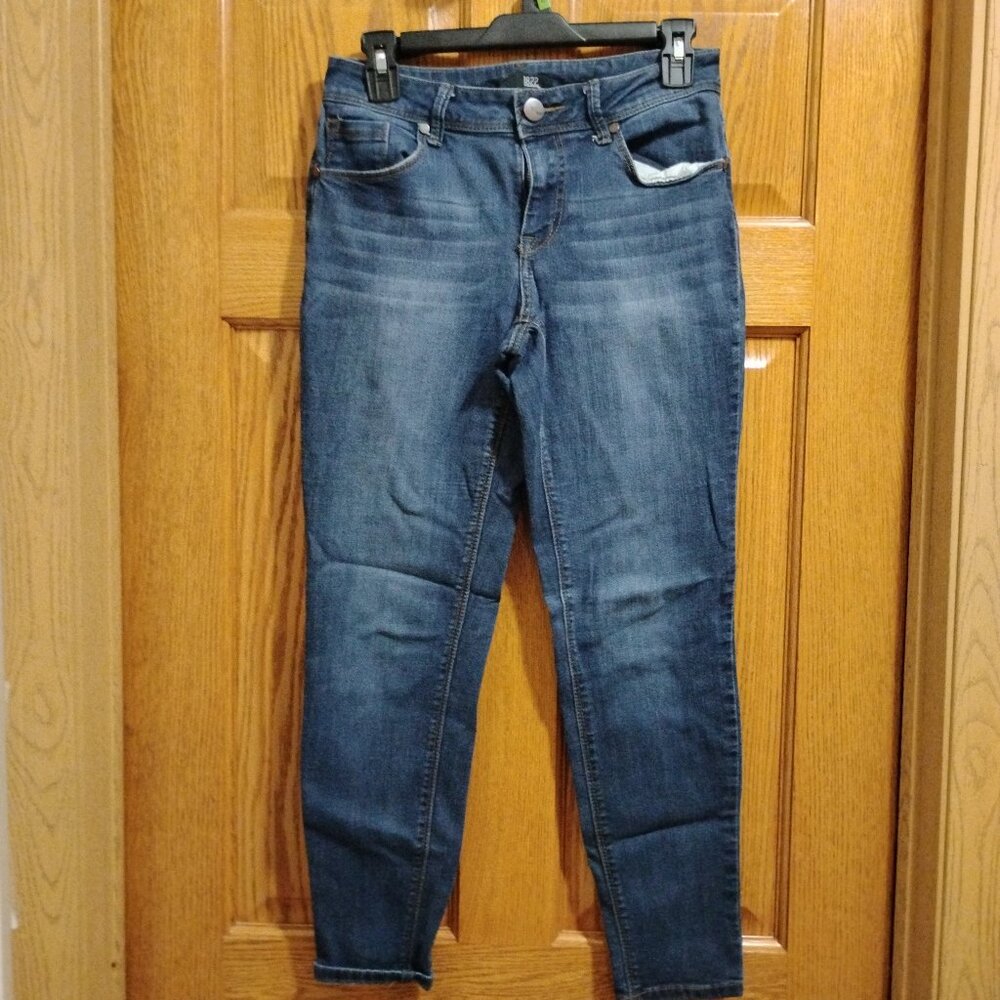 1822 Denim Adrianna Jeans Size 6
